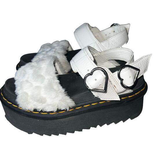 DR MARTENS AIR WAIR VOSS FLUFFY FAUX FUR PLATFORM SANDALS WHITE SIZE 6 women - Picture 2 of 9